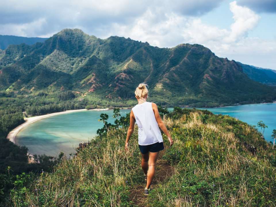 here-s-why-certain-sunscreens-are-so-dangerous-for-coral-that-hawaii