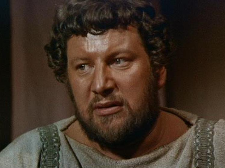 Актер 1960. Peter Ustinov Spartacus. Спартак 1960 Лоуренс Оливье. Спартак фильм 1960 Цезарь. Лоуренс Оливье в фильме Спартак.