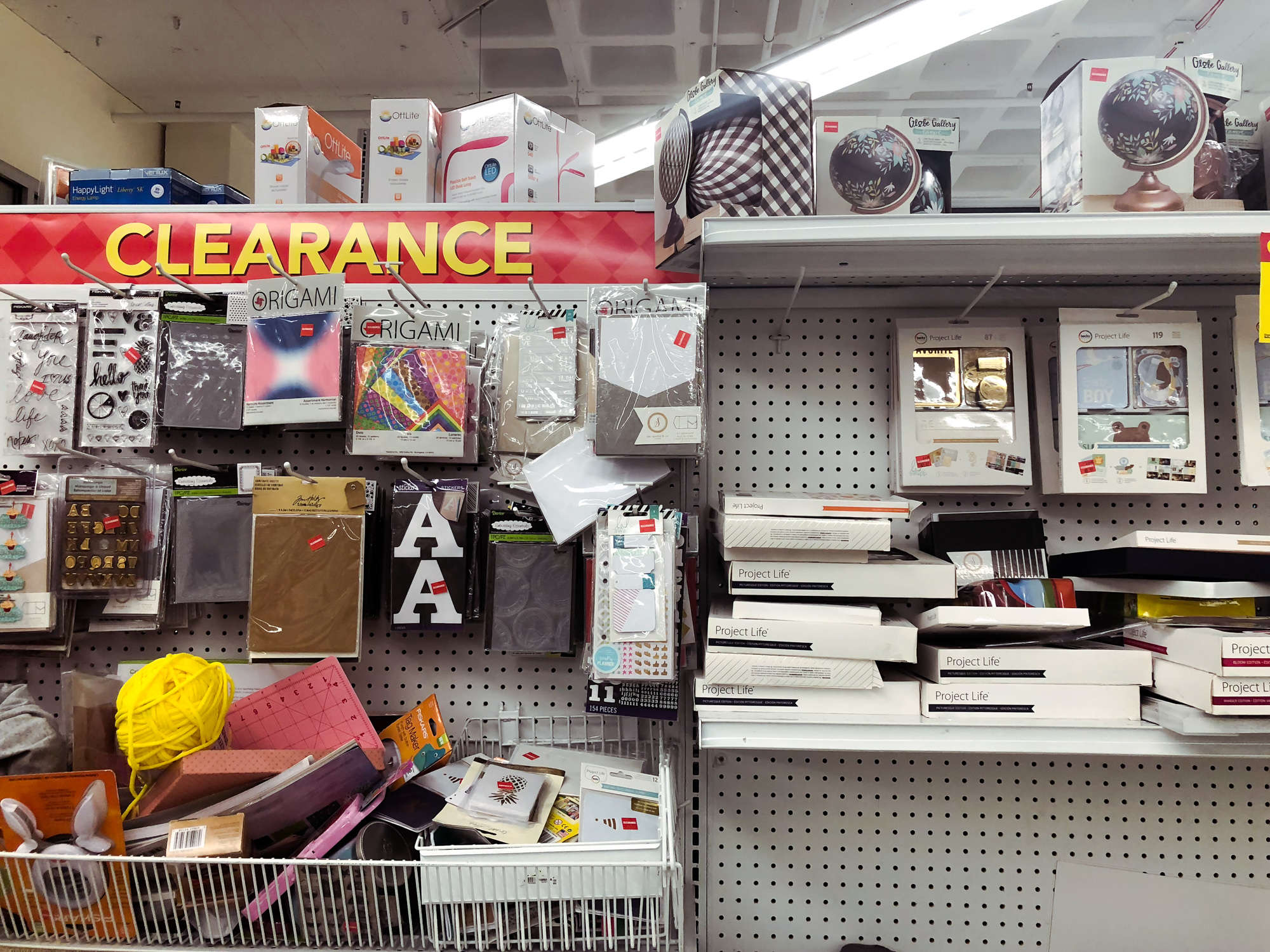 HOBBY LOBBY CLEARANCE HAUL LOTS OF ART SUPPLIES COME SEE!!!! 