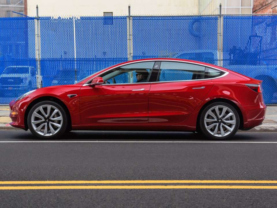 Tesla just jacked up the price of its least expensive Model 3 by 1,000