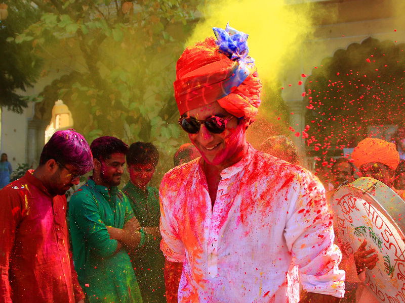 Singh Celebrated The Holi Festival At The City Palace In Jaipur On