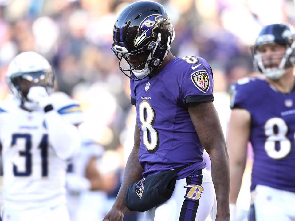 ravens-fans-boo-lamar-jackson-during-inept-offensive-performance-while