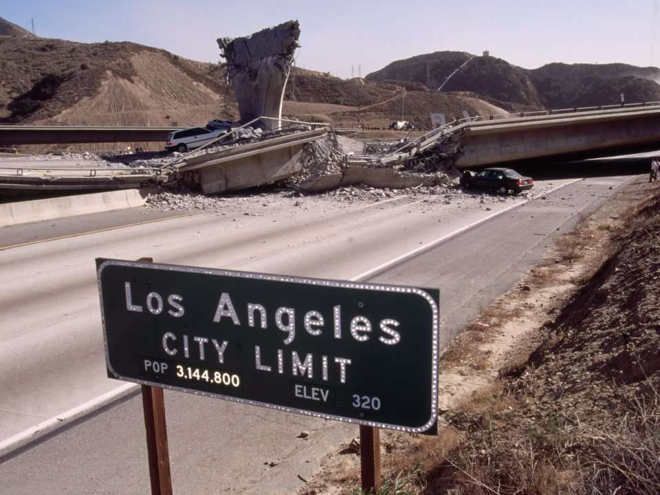 Devastating photos show the damage from the 1994 Northridge earthquake