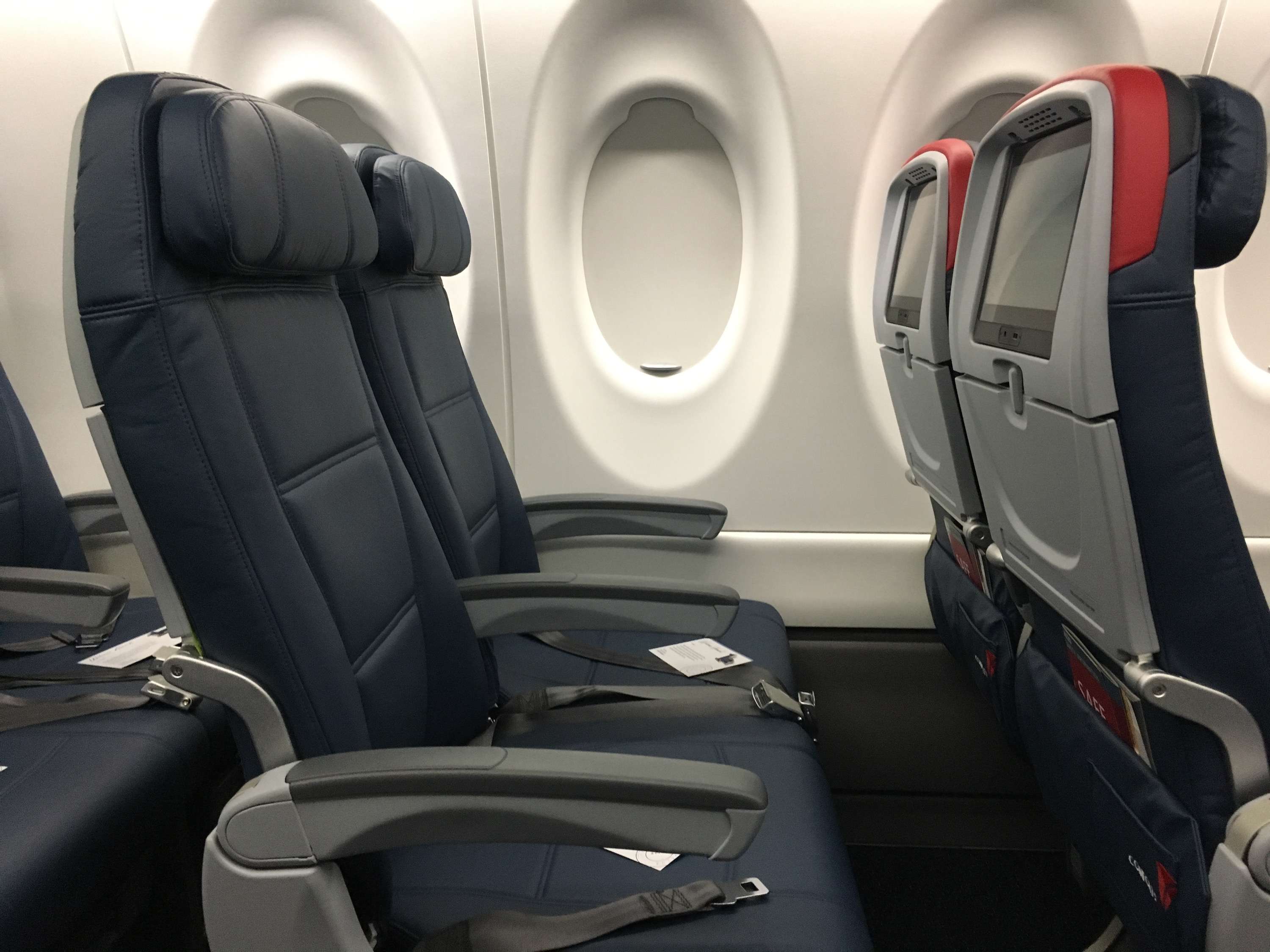 1. Wide economy seat: Delta's A220s boast some of the roomiest economy ...