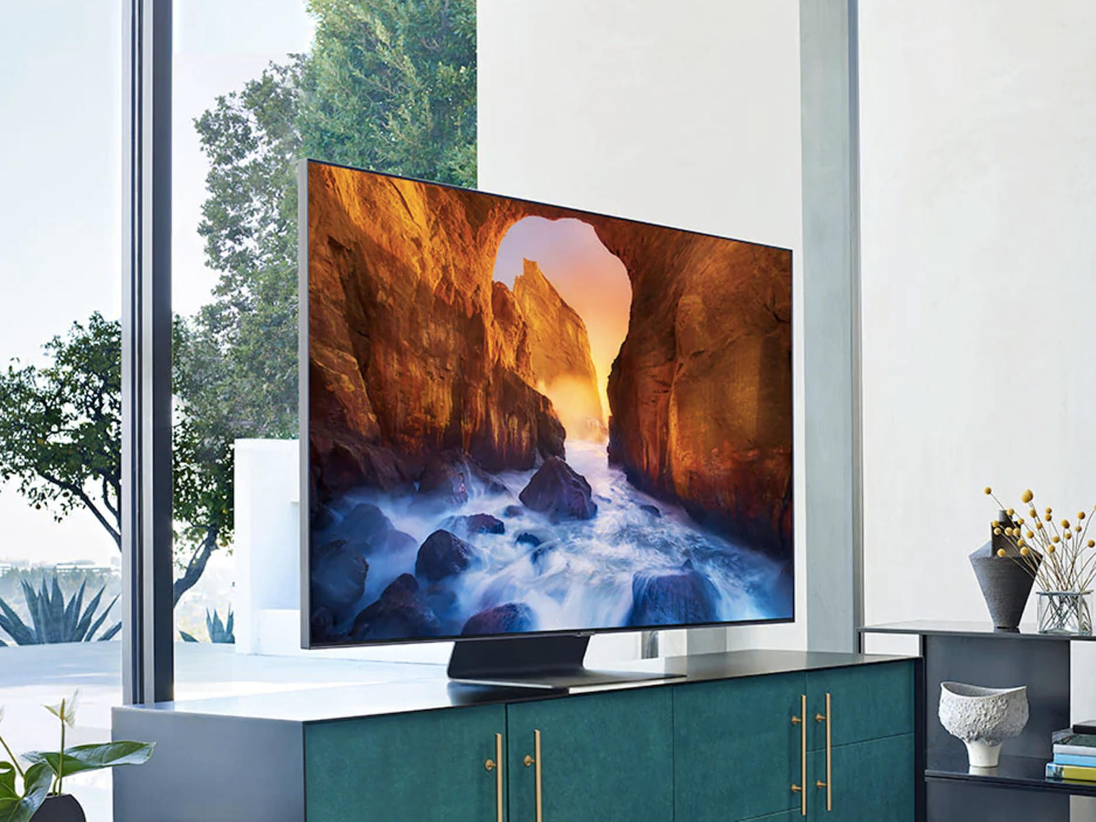 Qled hdr. Samsung q90 QLED. Телевизор QLED Samsung qe65q90rau 65