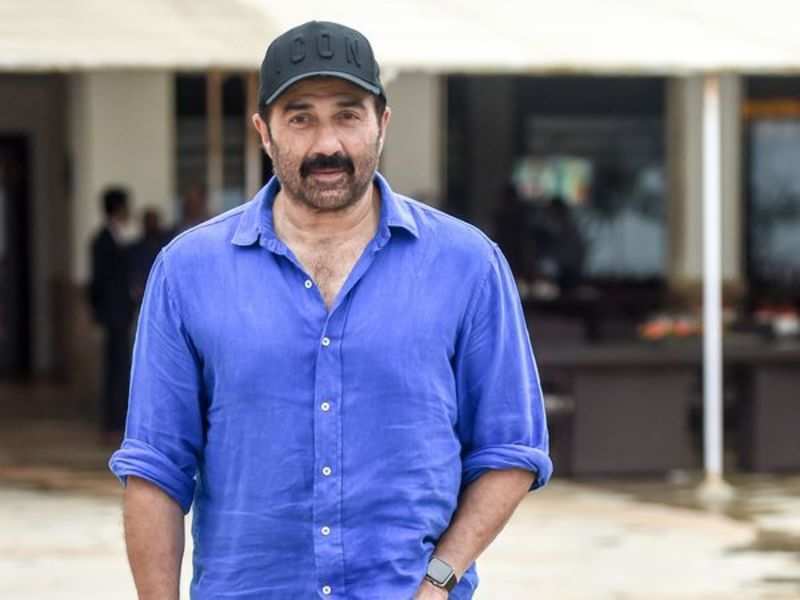 Actor Sunny Deol Jumps Into Politics, Joins BJP | Business Insider India