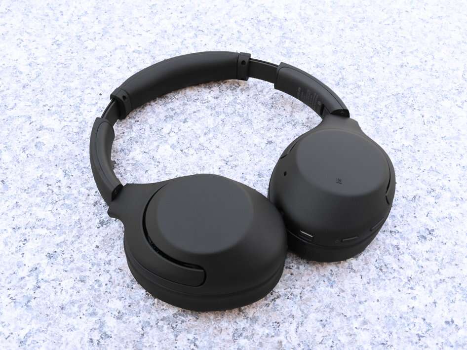 Sony released a $250 version of its popular 'Bose-killer' headphones ...