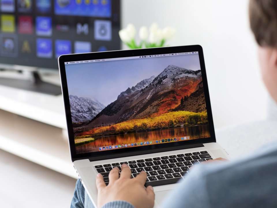 screen mirroring on mac laptop to smart tc