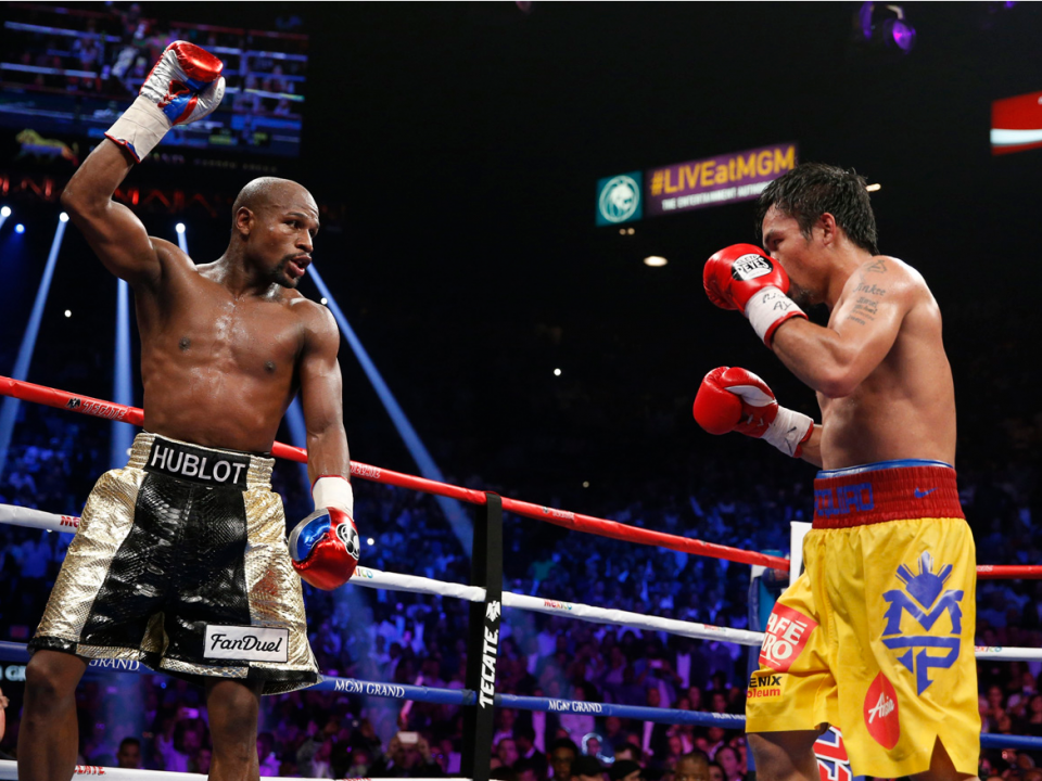 One of the best boxers of all time is backing a Mayweather vs. Pacquiao ...