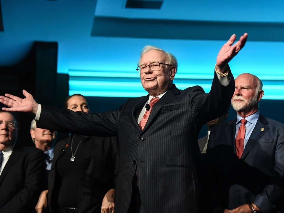 7 Billionaires Who Have Warren Buffett To Thank For Their Fortunes ...