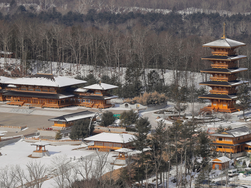 Under One Sky A•wit•gati Longhouse & Culture Centre — Fathom