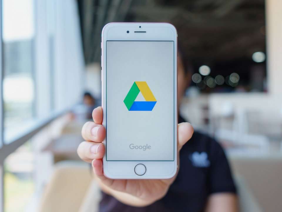 how-to-upload-photos-to-google-drive-from-your-iphone-for-more-storage