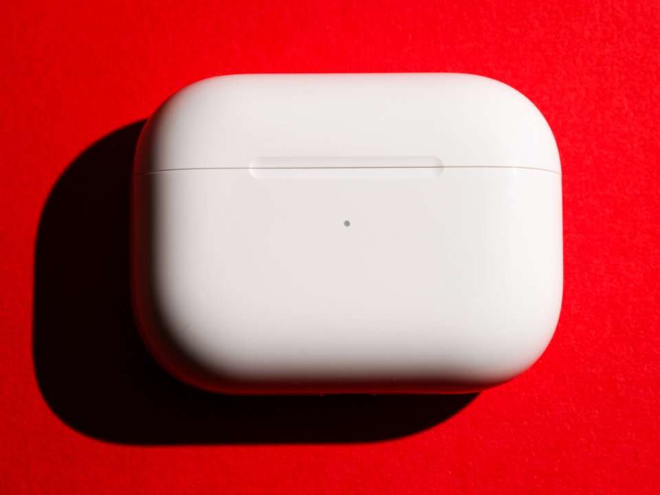 How Apple's AirPods Pro Charging Case Compares With the Original
