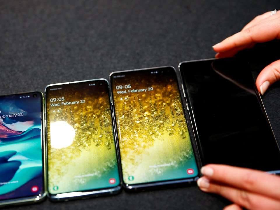 'Why does my Galaxy S10's brightness keep changing?': How to keep your