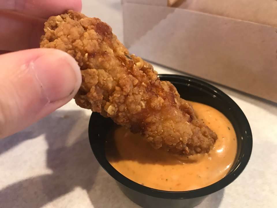 I Tried Taco Bells New Chicken Tenders And Was Disappointed To Find They Arent Anything