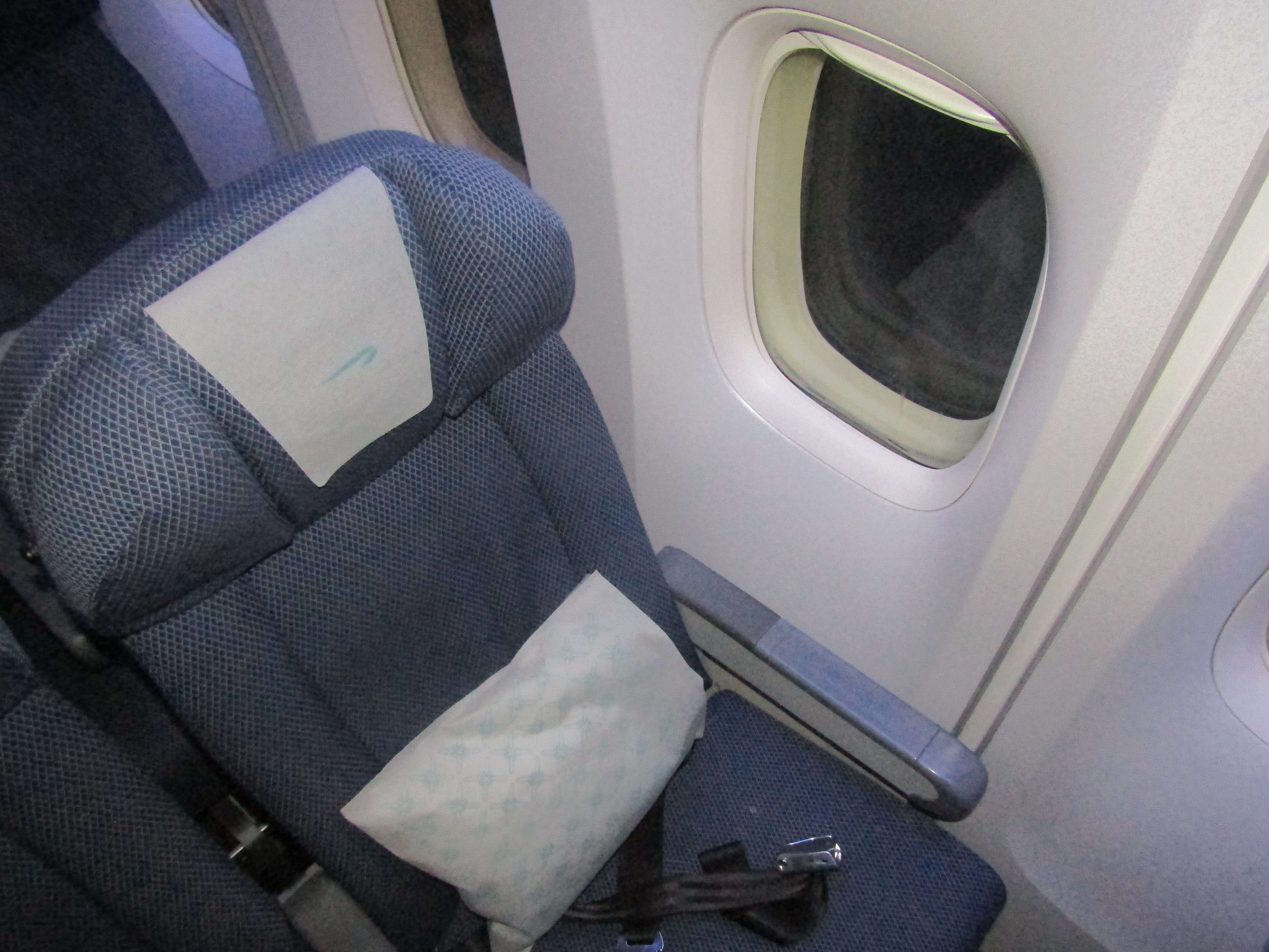 The Best Economy Seat To Book For A Long-Haul Flight