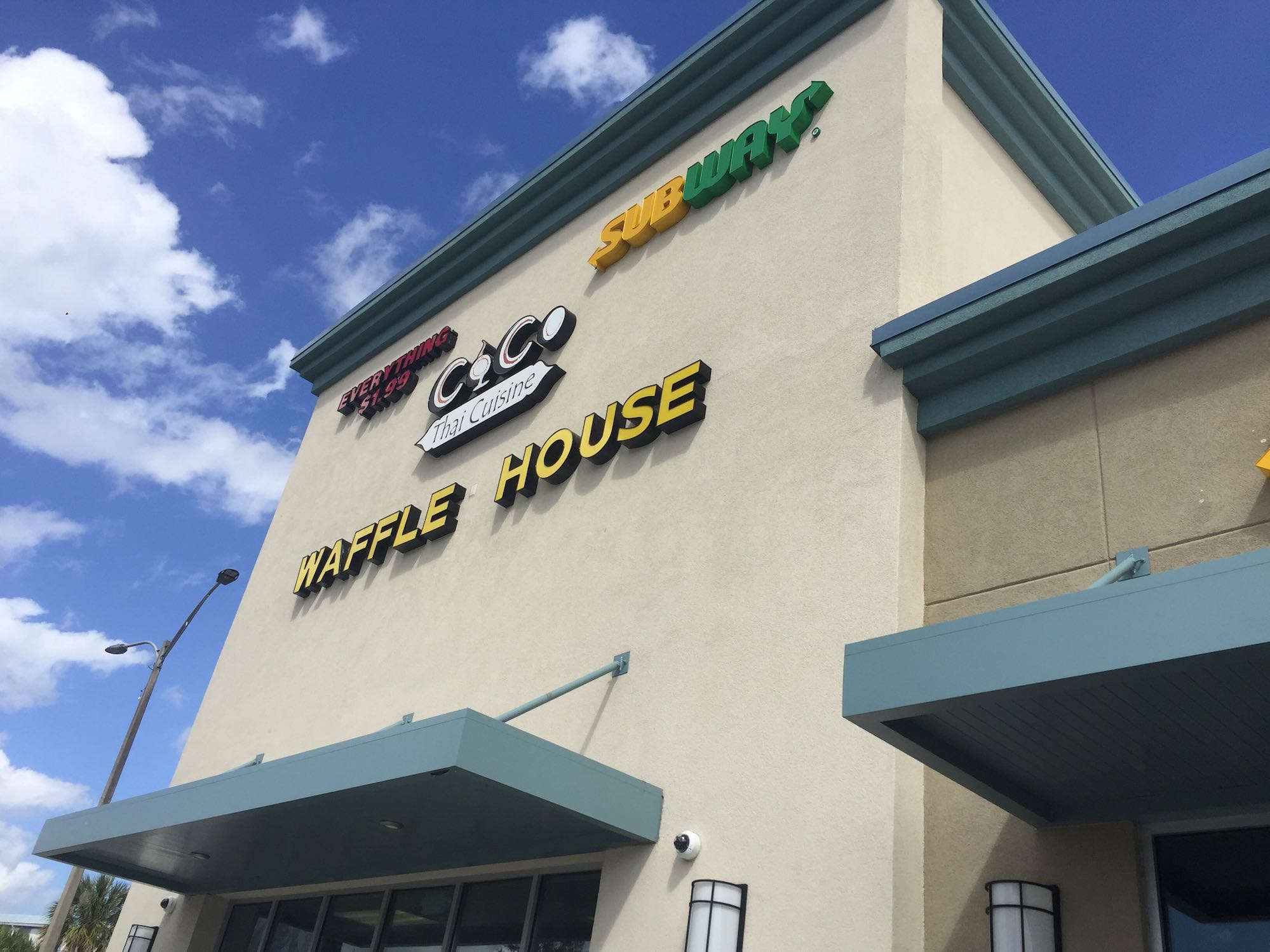 https://www.businessinsider.in/photo/74428695/We-arrived-at-a-location-nestled-amidst-a-strip-mall-in-Orlando-This-restaurant-didnt-boast-the-chains-classic-slightly-ominous-square-sign-.jpg