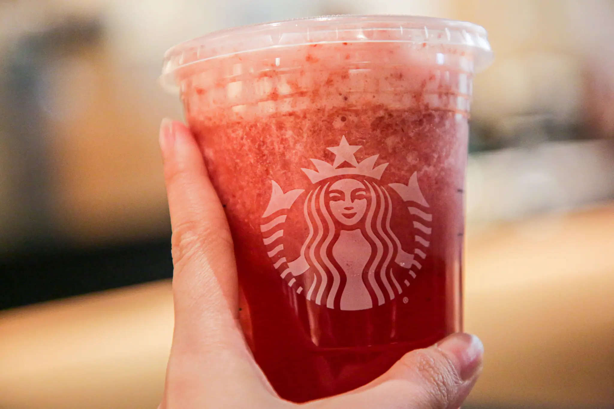 Starbucks secrets Shaken Iced Strawberry Lemonade Tell your