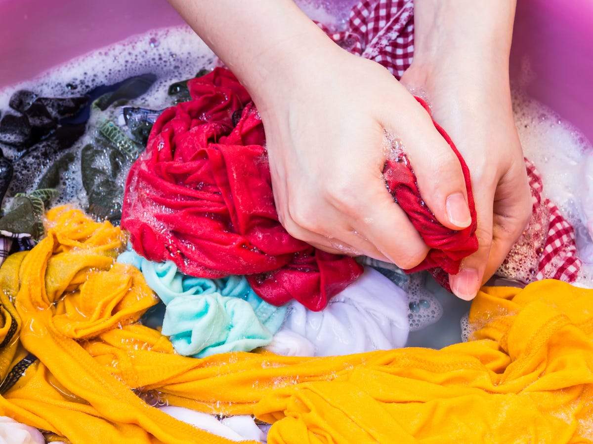How To Wash Clothes By Hand Business Insider India