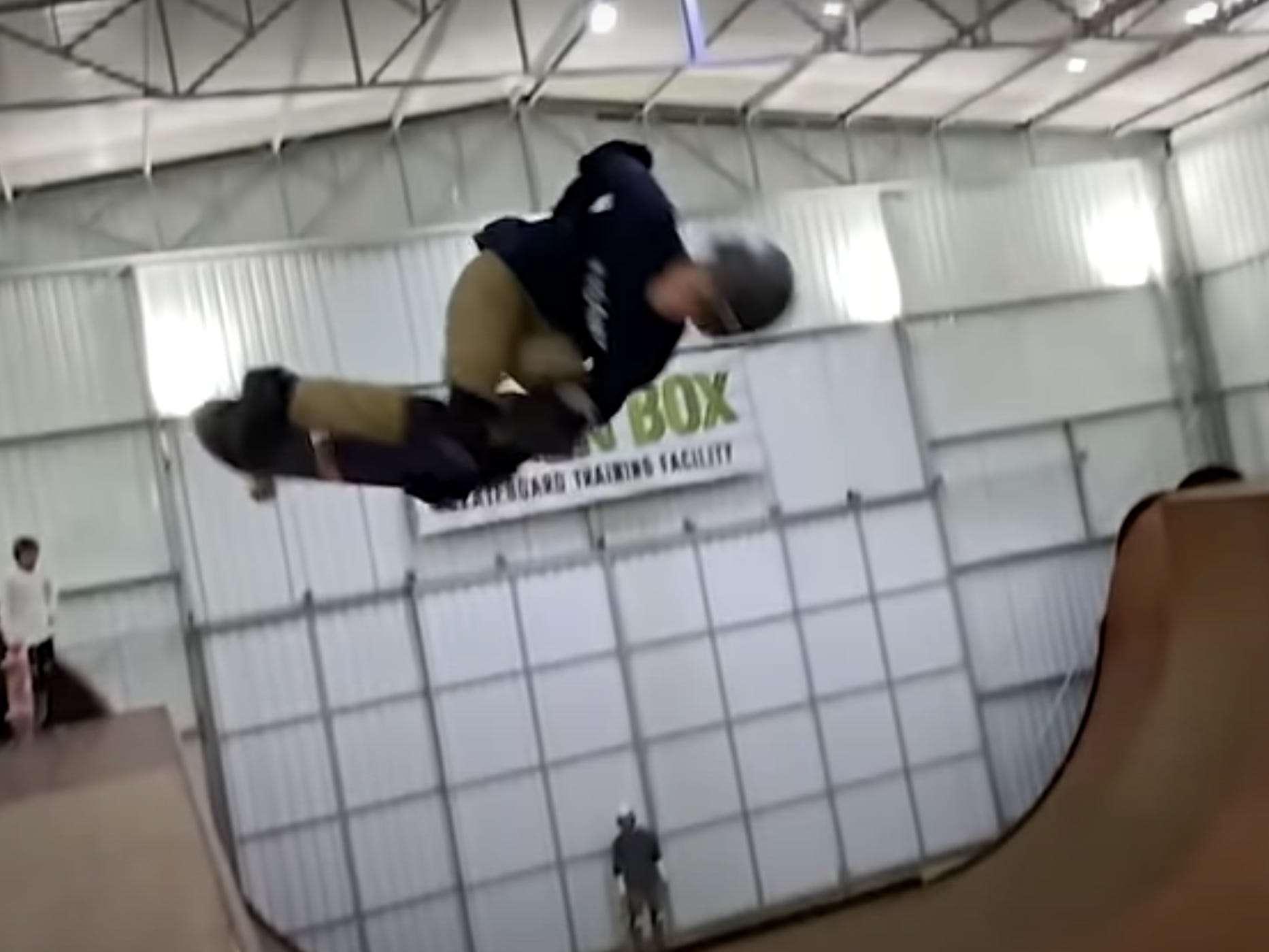 Video 11 Year Old Skateboarder Bests Tony Hawk With First Ever 1080