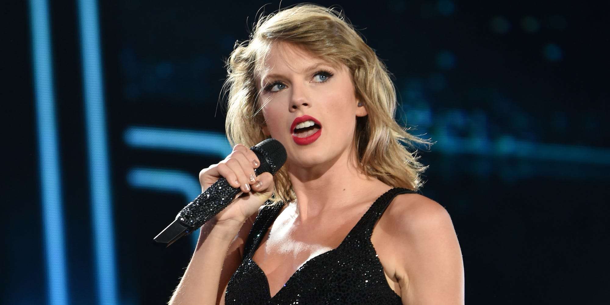 Taylor Swift slams Trump for 'stoking the fires of white supremacy' and ...