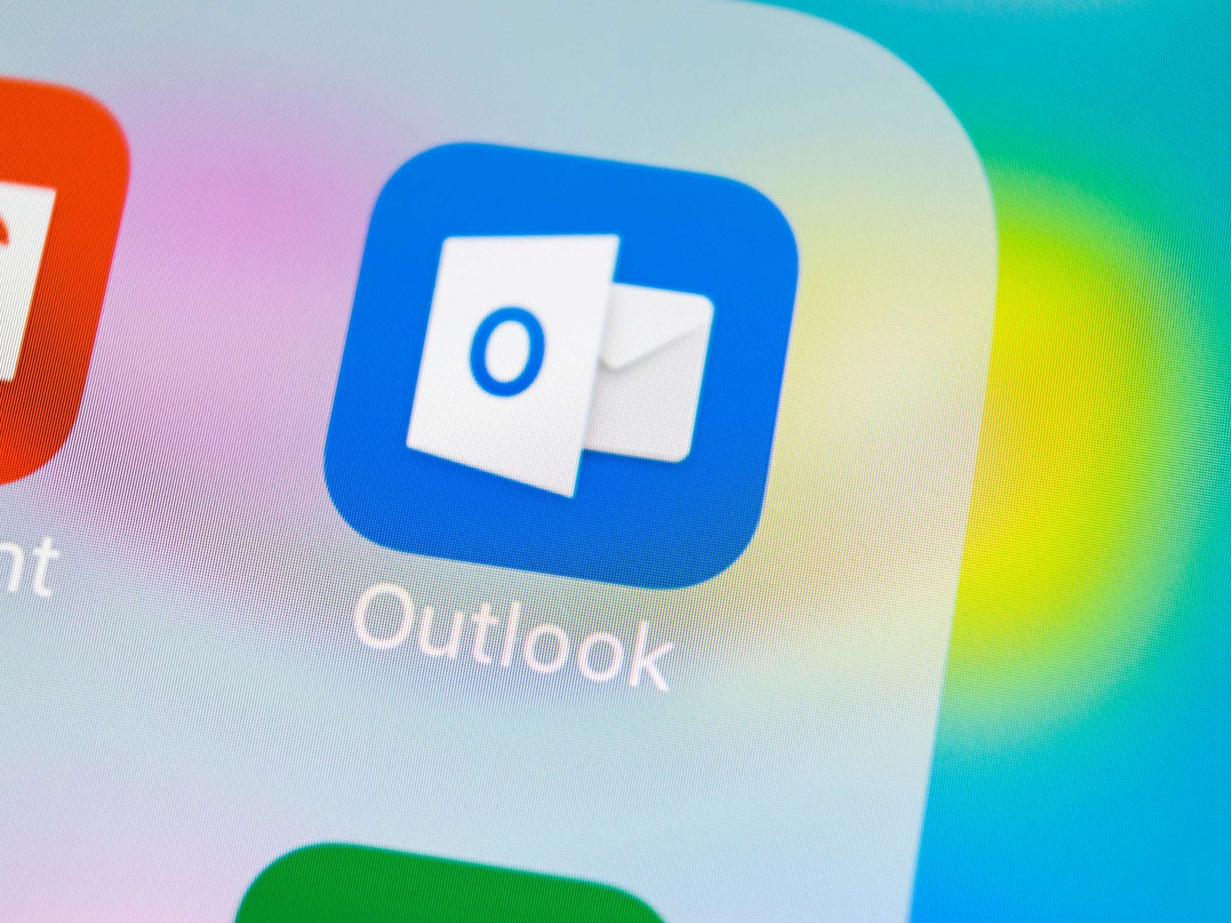 microsoft outlook your brain rest now