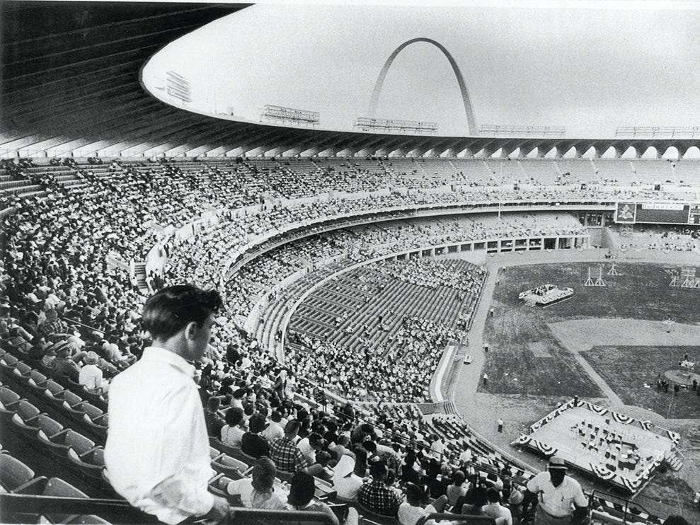 The St. Louis Cardinals - Greatest Games of Busch Stadium 1966-2005