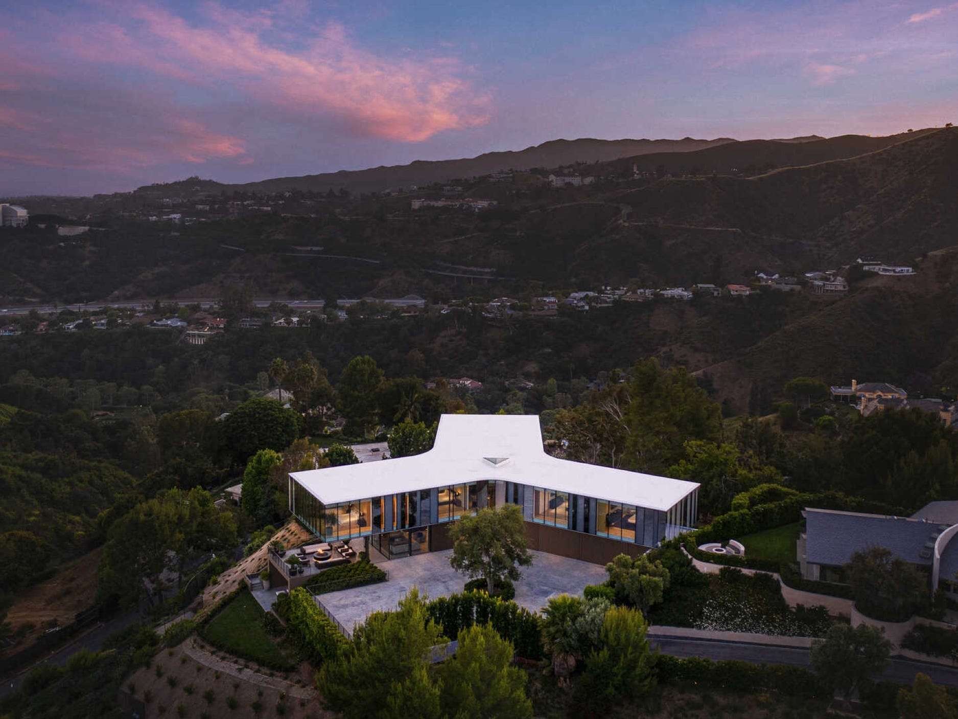 A propeller-shaped mansion in LA's exclusive Bel Air neighborhood looks