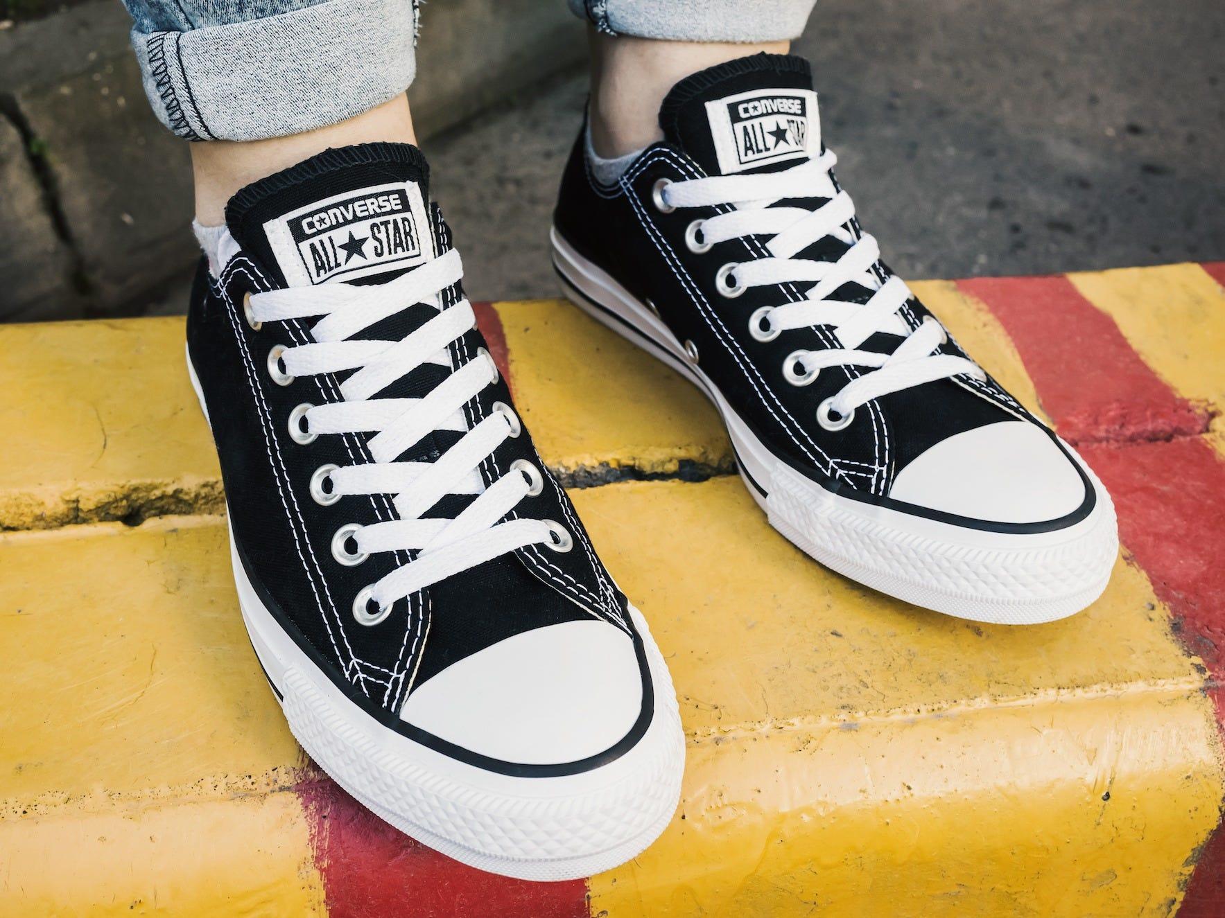 Espinas bancarrota fascismo Zappos is now selling single shoes and mixed-size pairs to help customers  find their perfect fit | Business Insider India