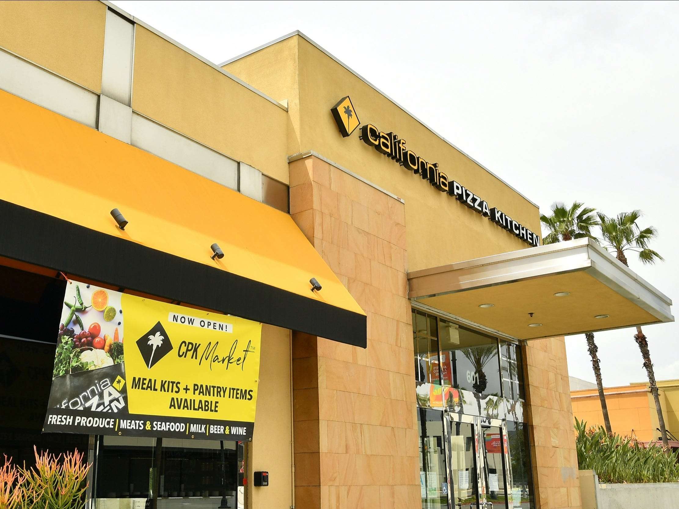 California Pizza Kitchen Files For Bankruptcy After Closing Restaurants As The Pandemic Sent Sales Plummeting ?imgsize=386259