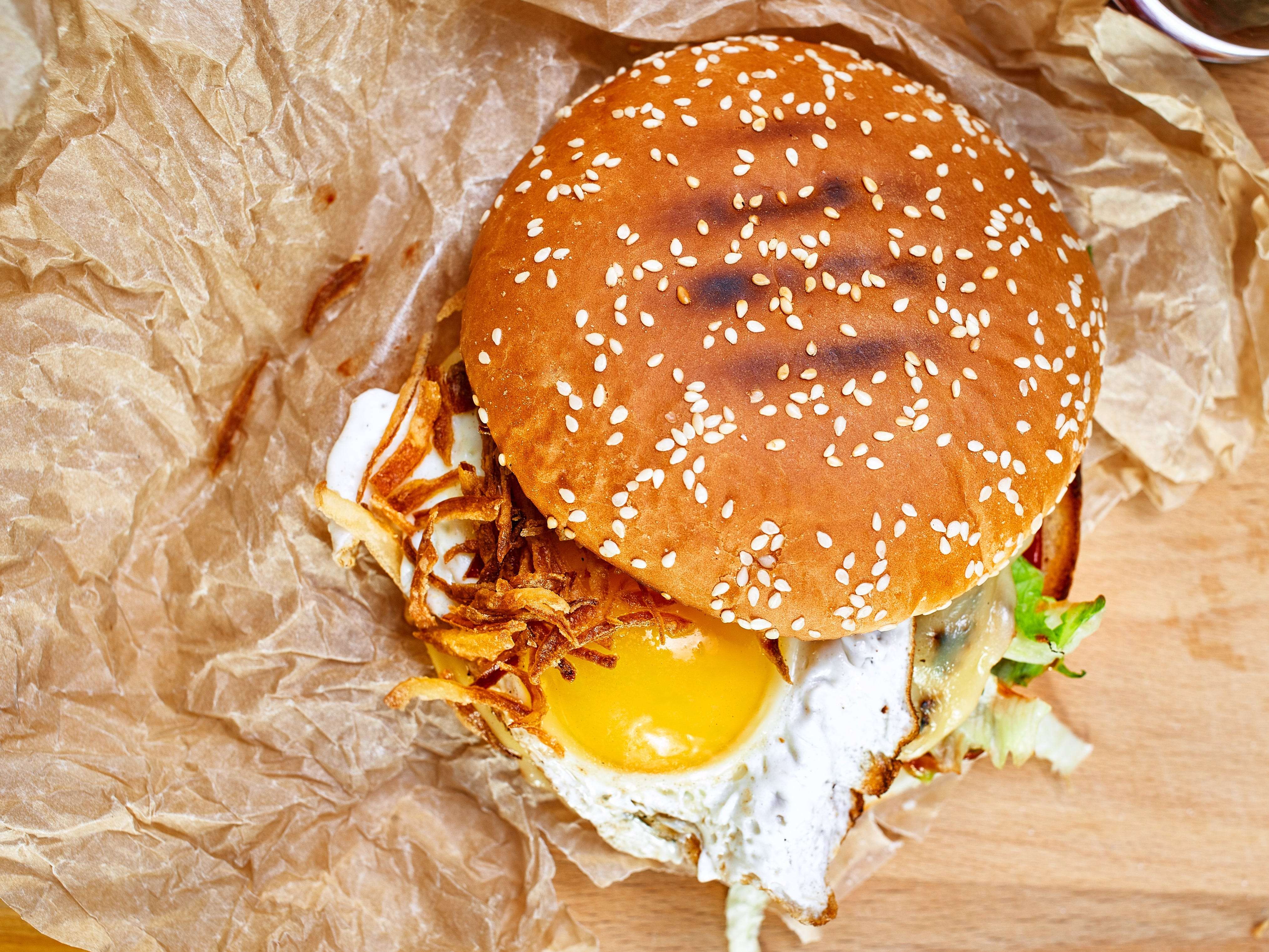 Chefs share 10 ways to make store-bought burger buns taste better ...