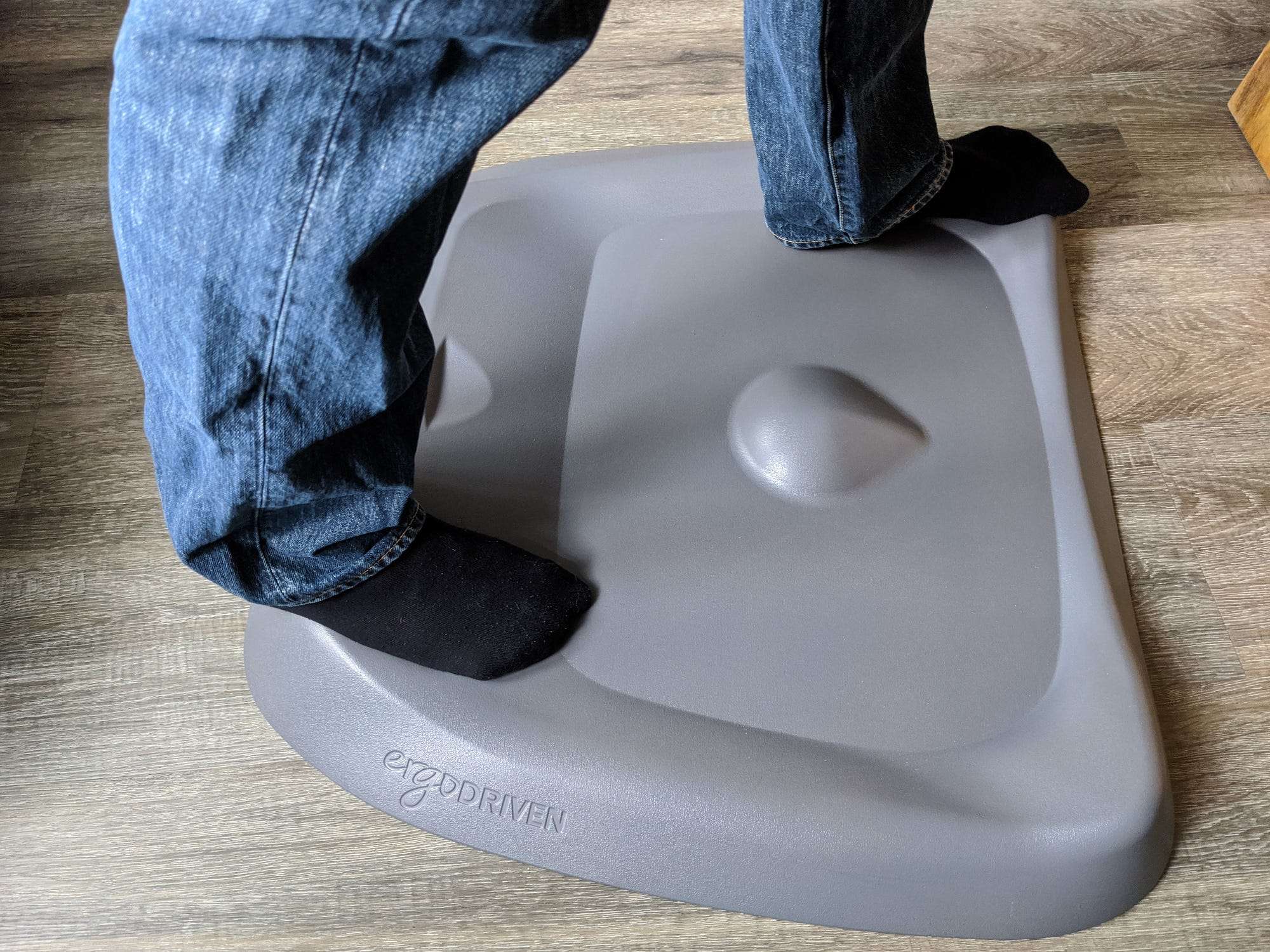 Topo Comfort Mat by Ergodriven  The Not-Flat Standing Desk Anti