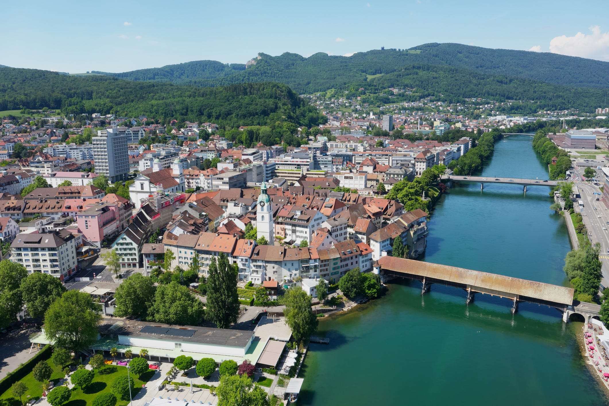 A Swiss Town Was Covered In Chocolate Snow After An Error At A Lindt Factory Business Insider India