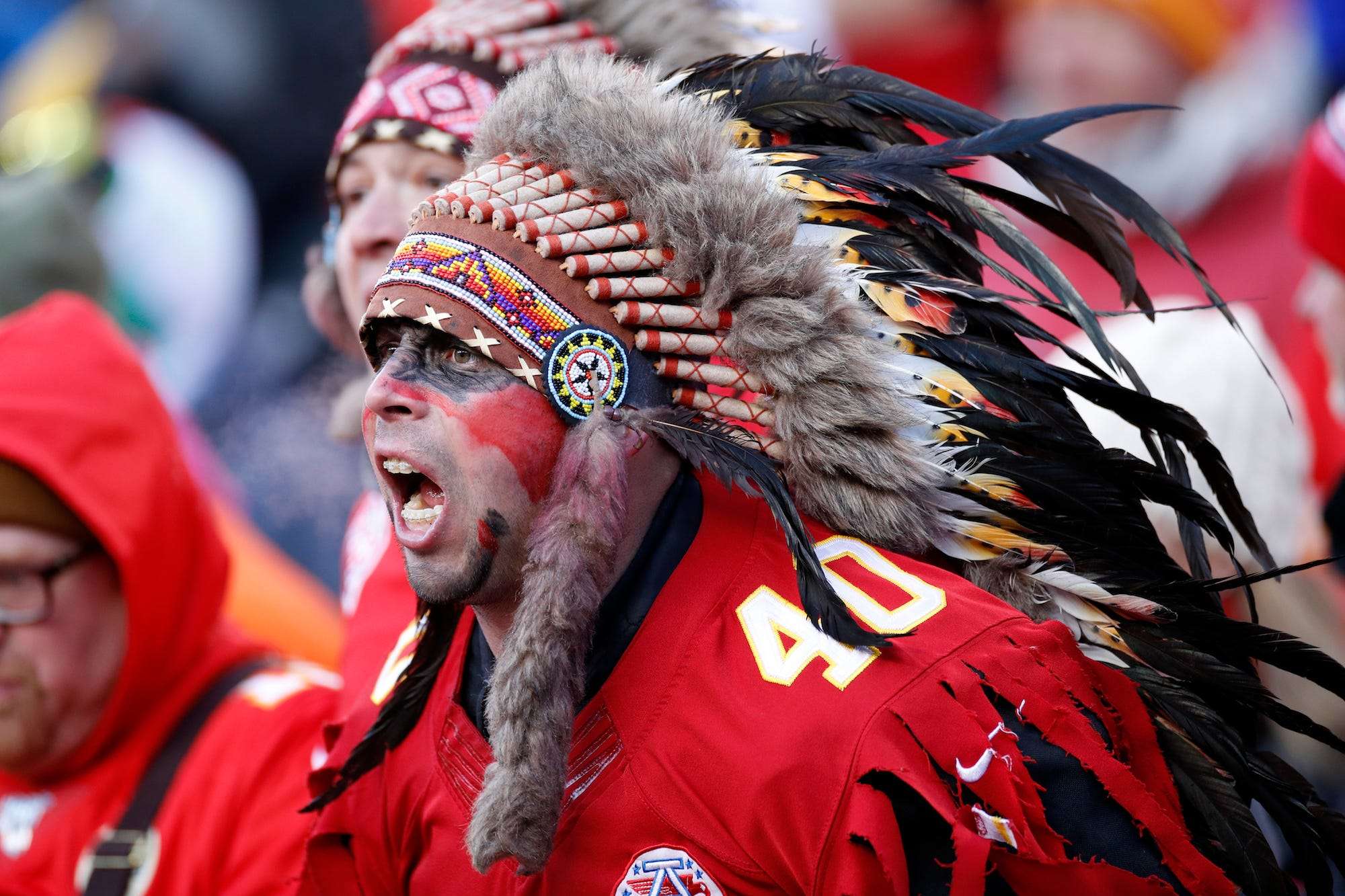 the-kansas-city-chiefs-banned-fans-from-appropriating-native-american