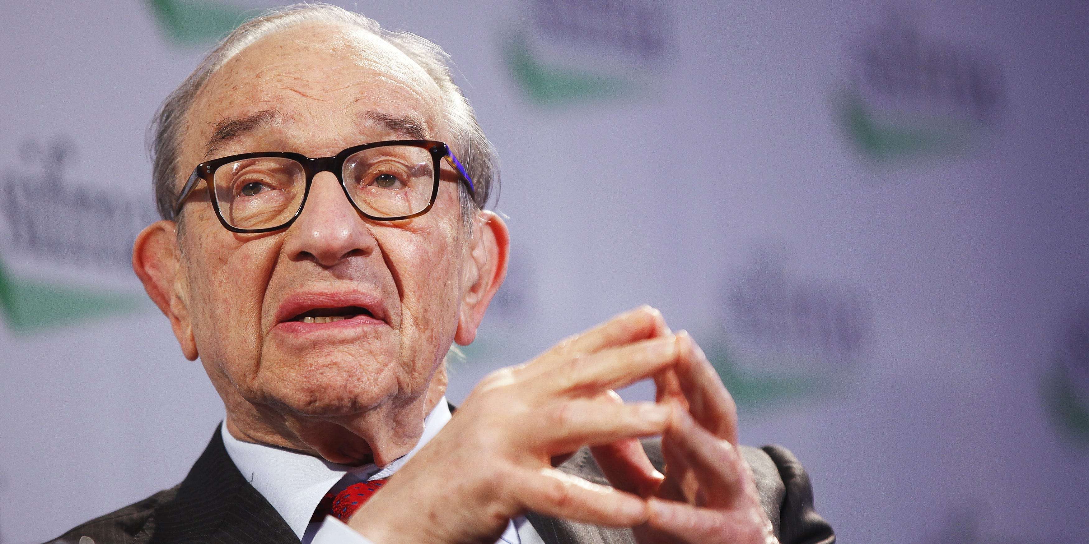 Former Fed Chair Alan Greenspan says inflation is 'major concern' as