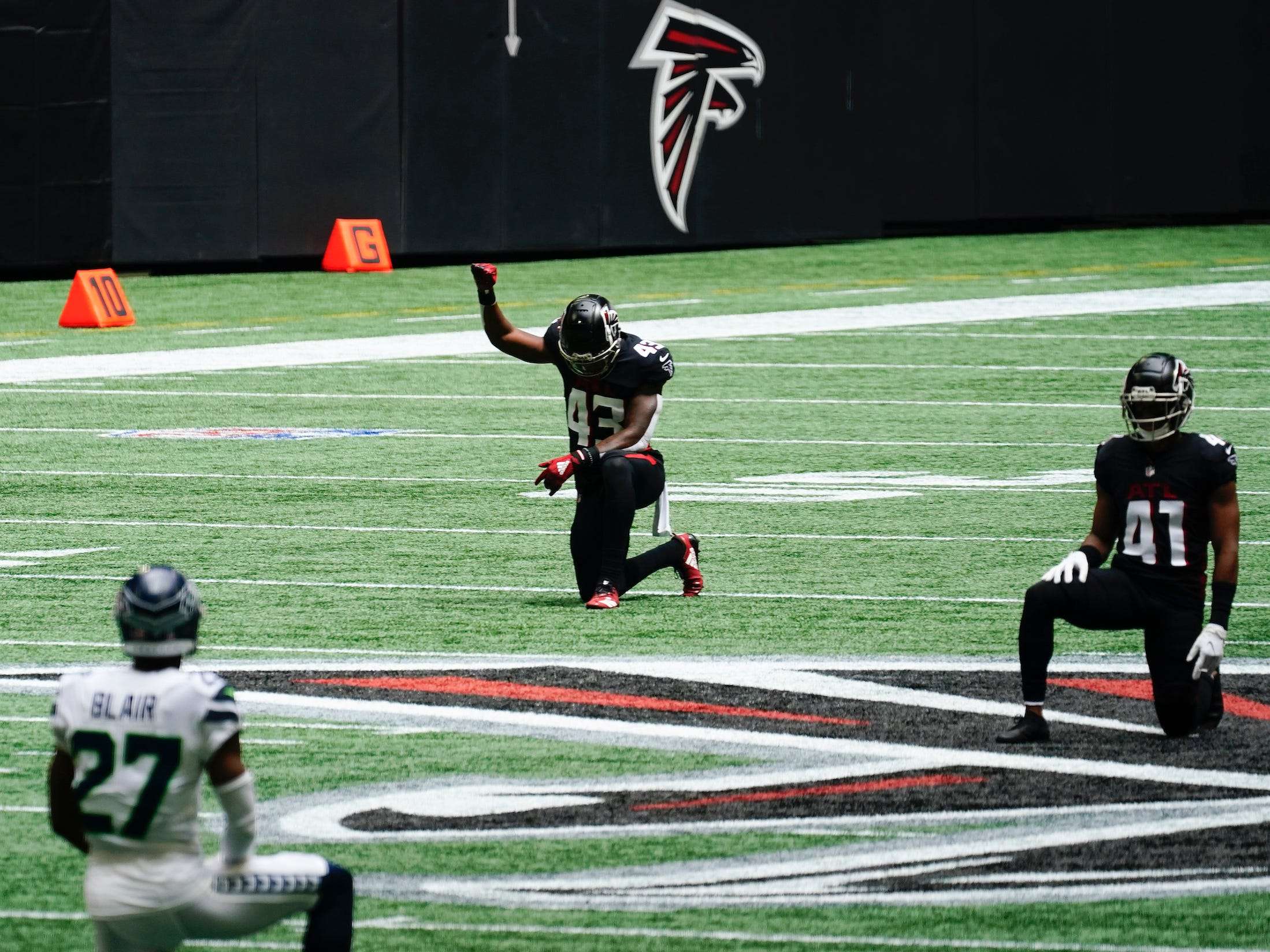 Grading the Seahawks' 38-25 victory over the Falcons