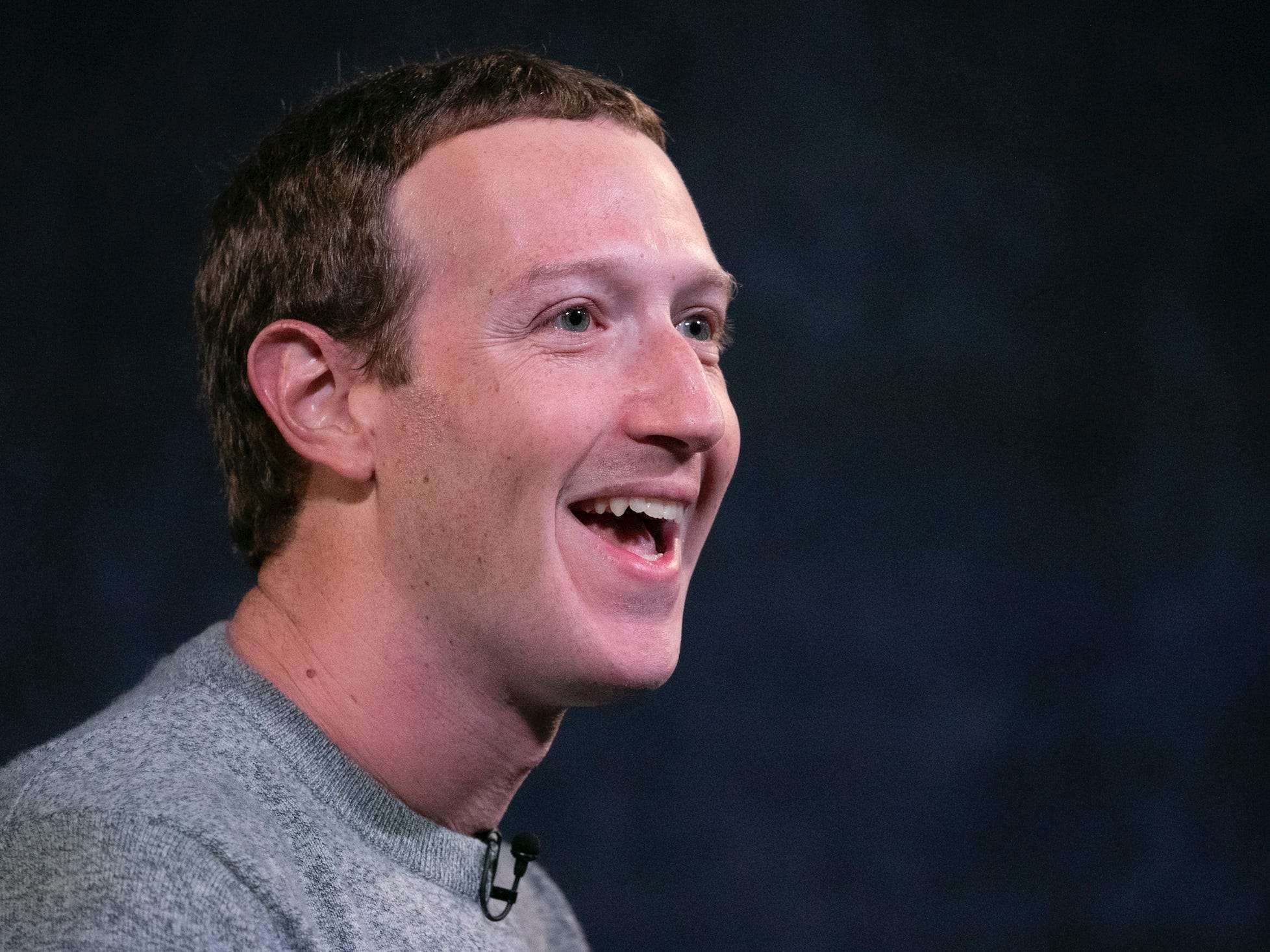 Mark Zuckerberg is unfazed by that viral photo of him surfing while ...