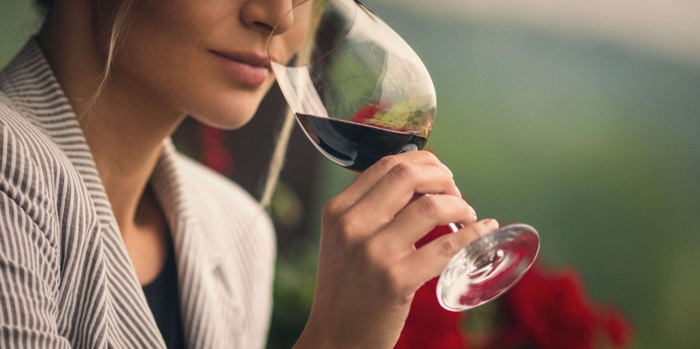 3 Major Health Benefits Of Red Wine — And How Much You Should Drink ...