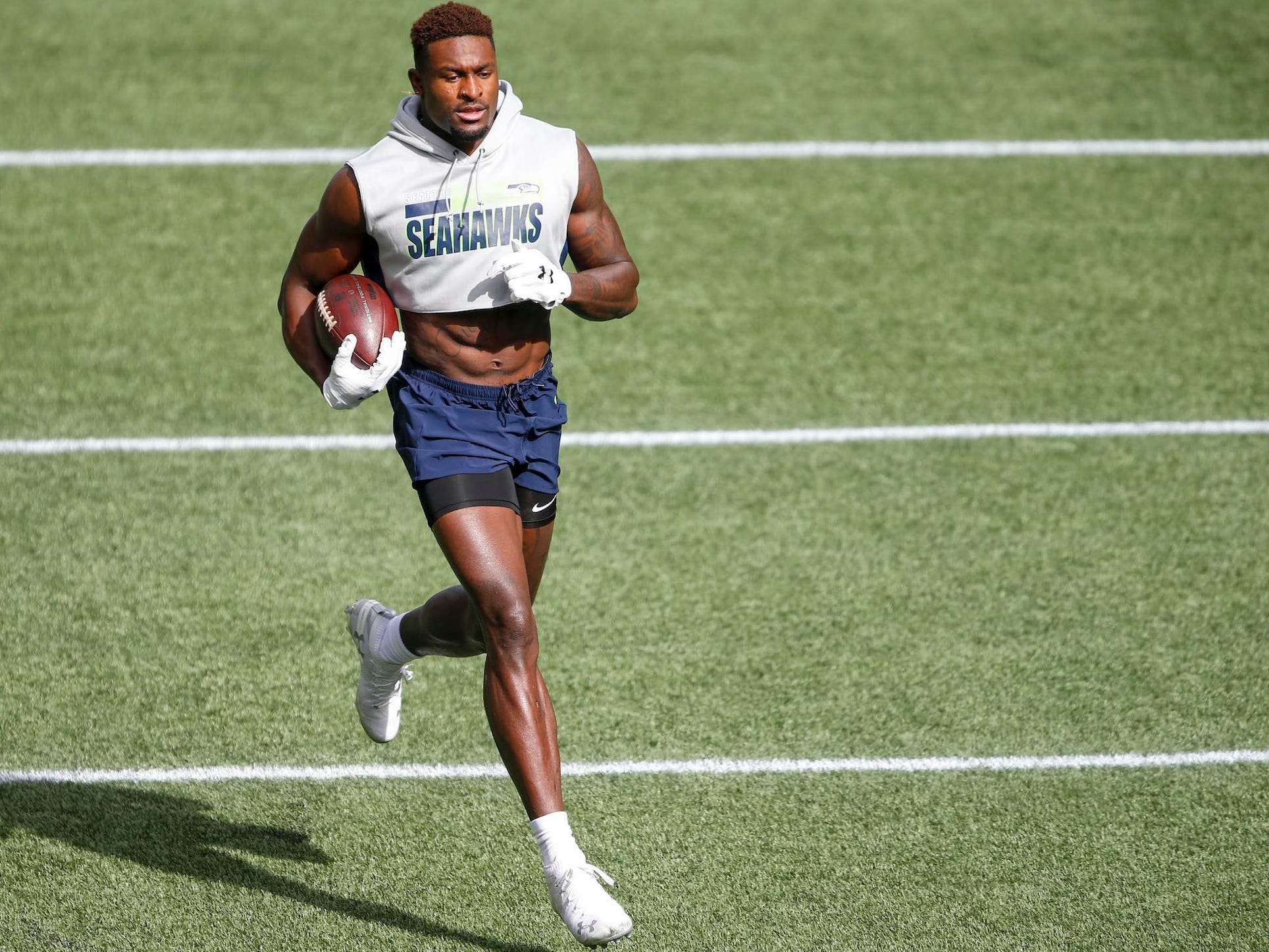 Seattle Seahawks WR DK Metcalf to run in 100-meter dash at USA Track and  Field event - ESPN