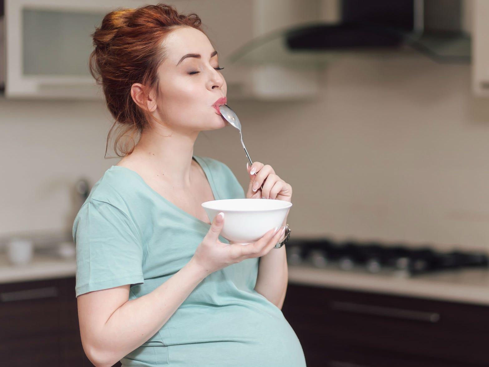 how-much-weight-you-should-gain-during-pregnancy-according-to-doctors