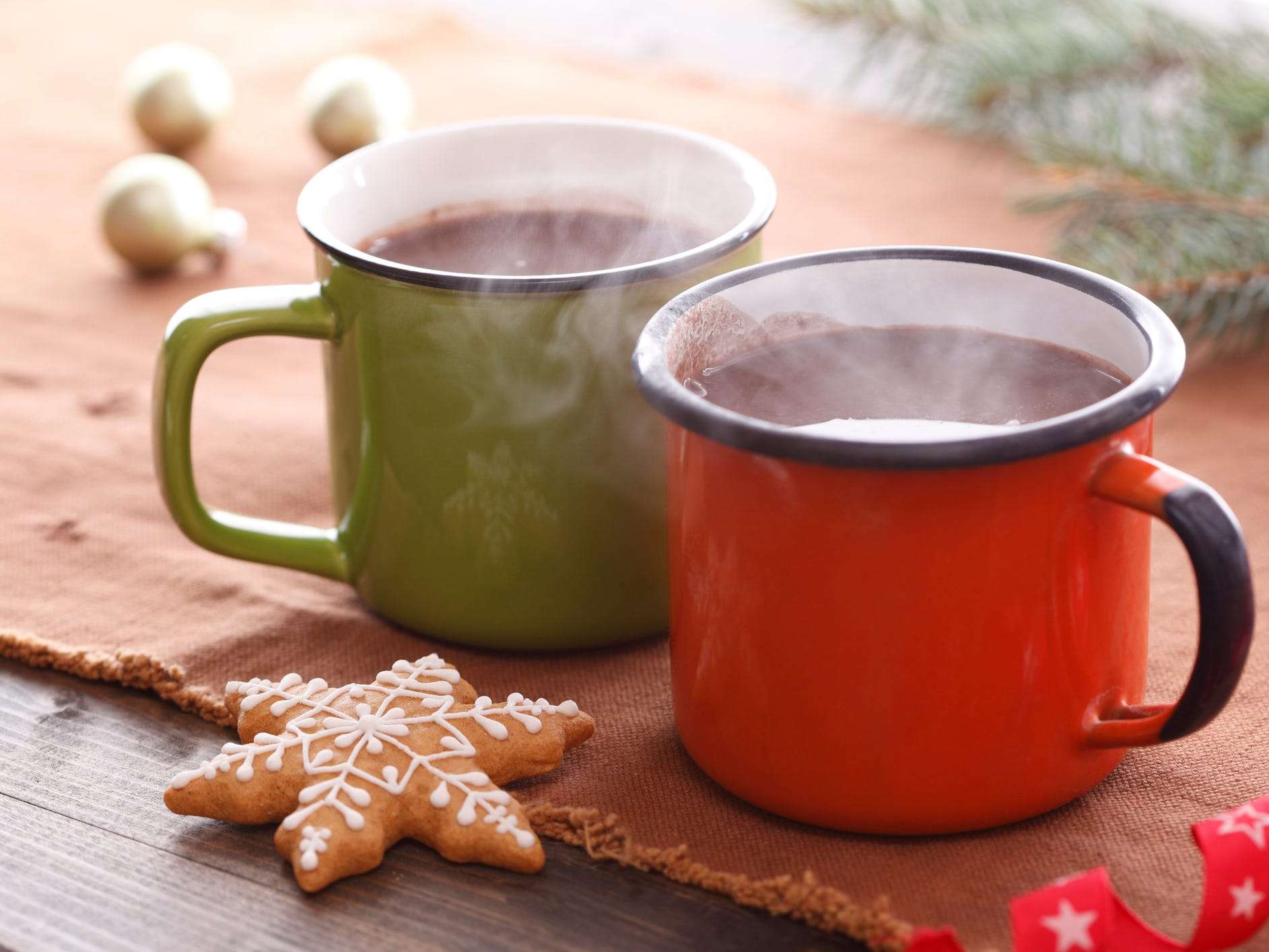 a Cup of Tea or Hot Cocoa Is Good for Your Brain, According to Science