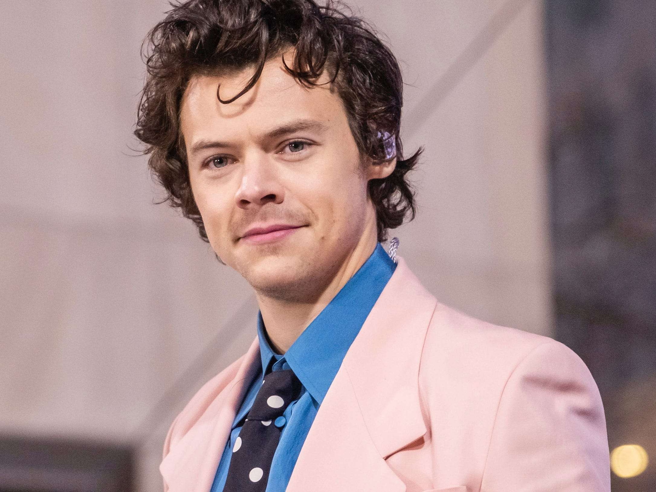 Harry Styles Pokes Fun At Candace Owens On Instagram Over Her Snide Comments About Him Wearing A Dress On The Cover Of Vogue Business Insider India