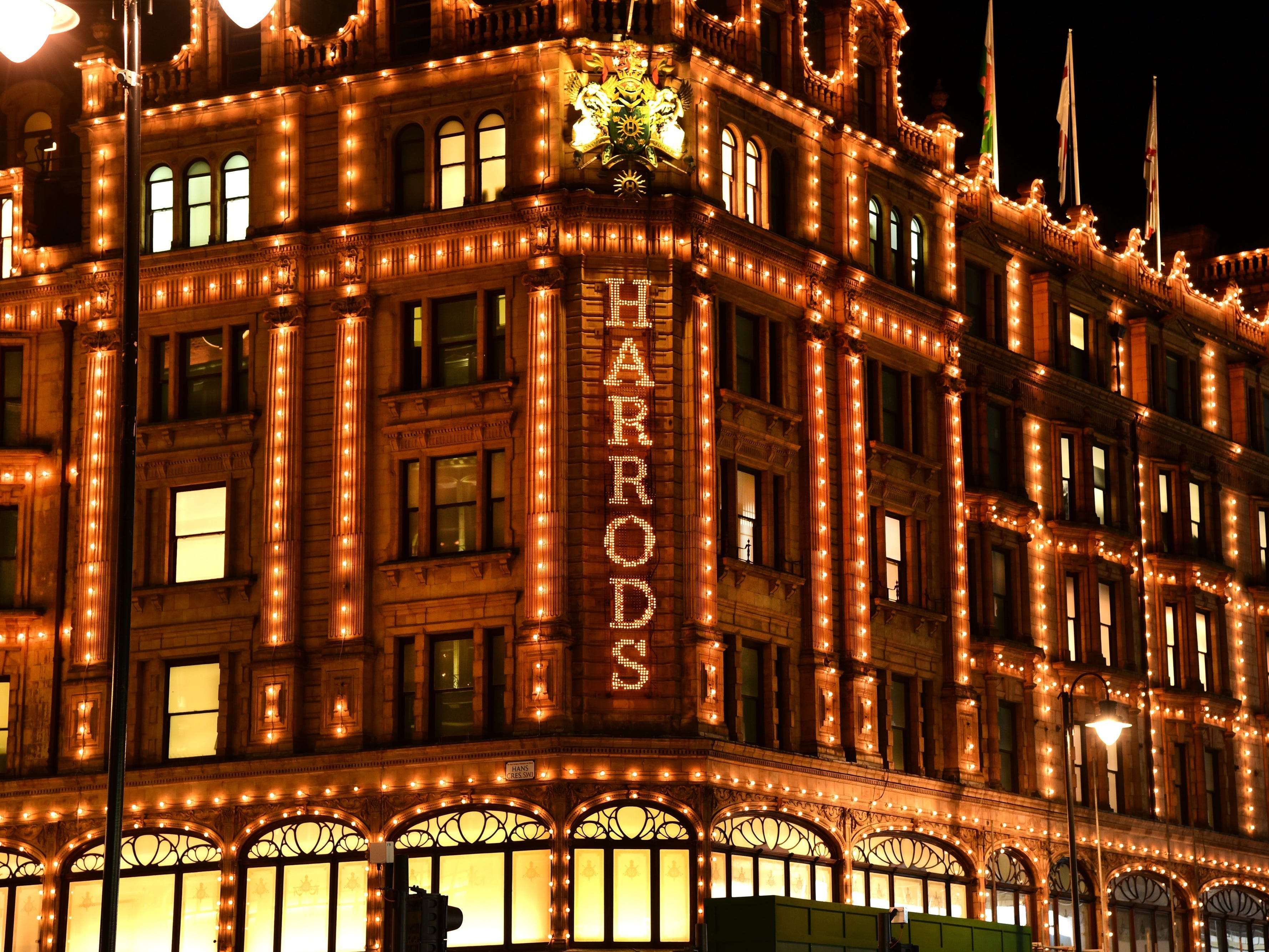 News Bites  De Beers' New Harrods Store, Vetements Abandons