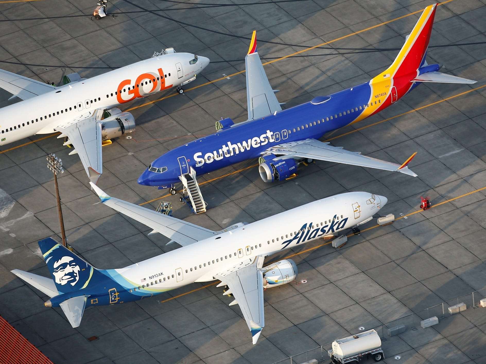 Las aerolíneas estadounidenses están permitiendo a los pasajeros evitar el Boeing 737 Max cuando regrese a los cielos en los próximos meses; vea cómo