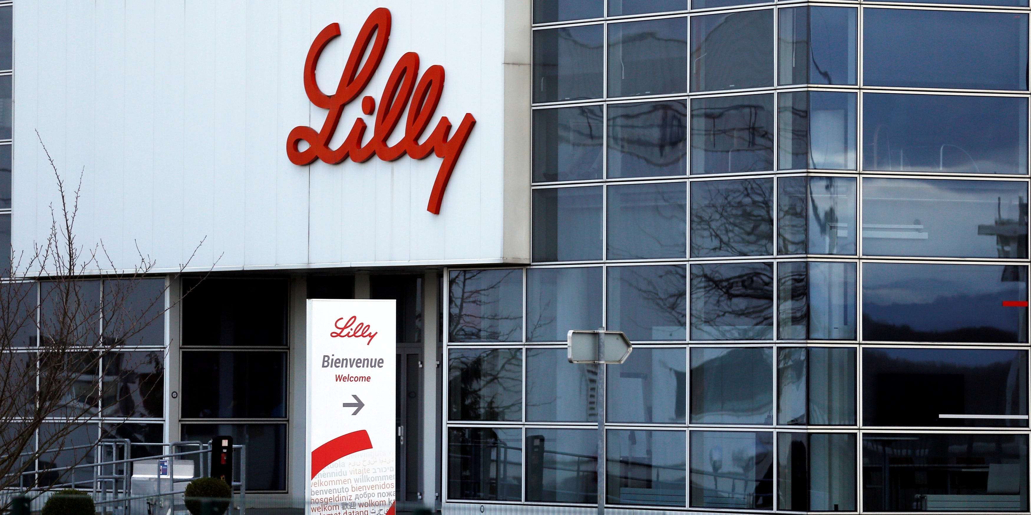 Eli Lilly rockets 14% after experimental Alzheimer's drug slows rate of