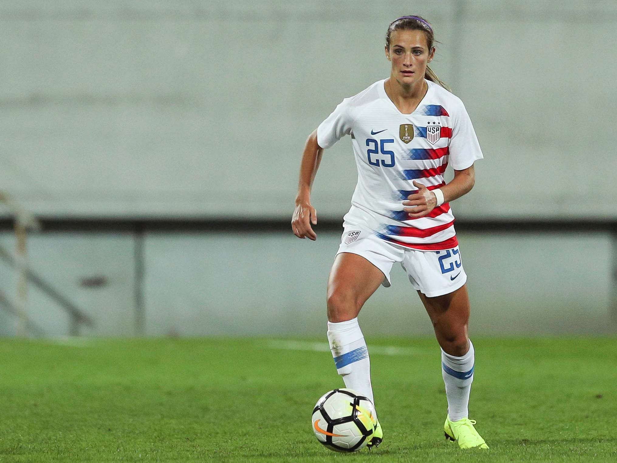 USWNT stars applauded as they watched one of the team's youngest