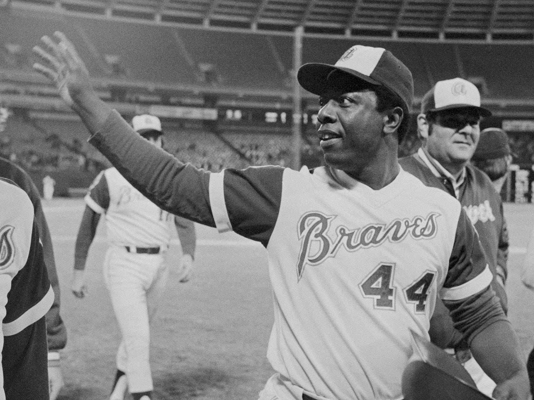 Hank Aaron, US baseball legend, and great friend of Japanese rival