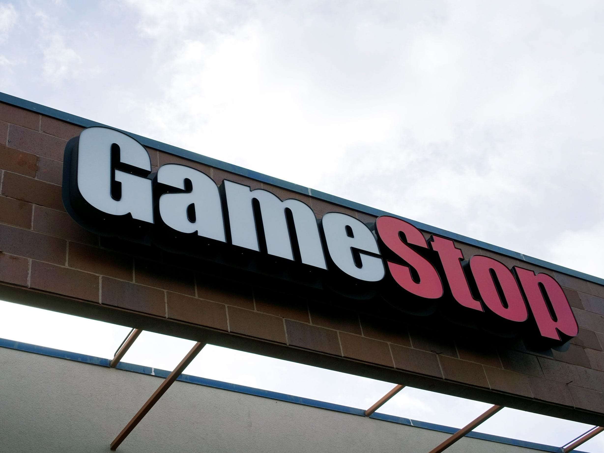 GameStop short-sellers have lost $5 billion this year as Reddit's day ...