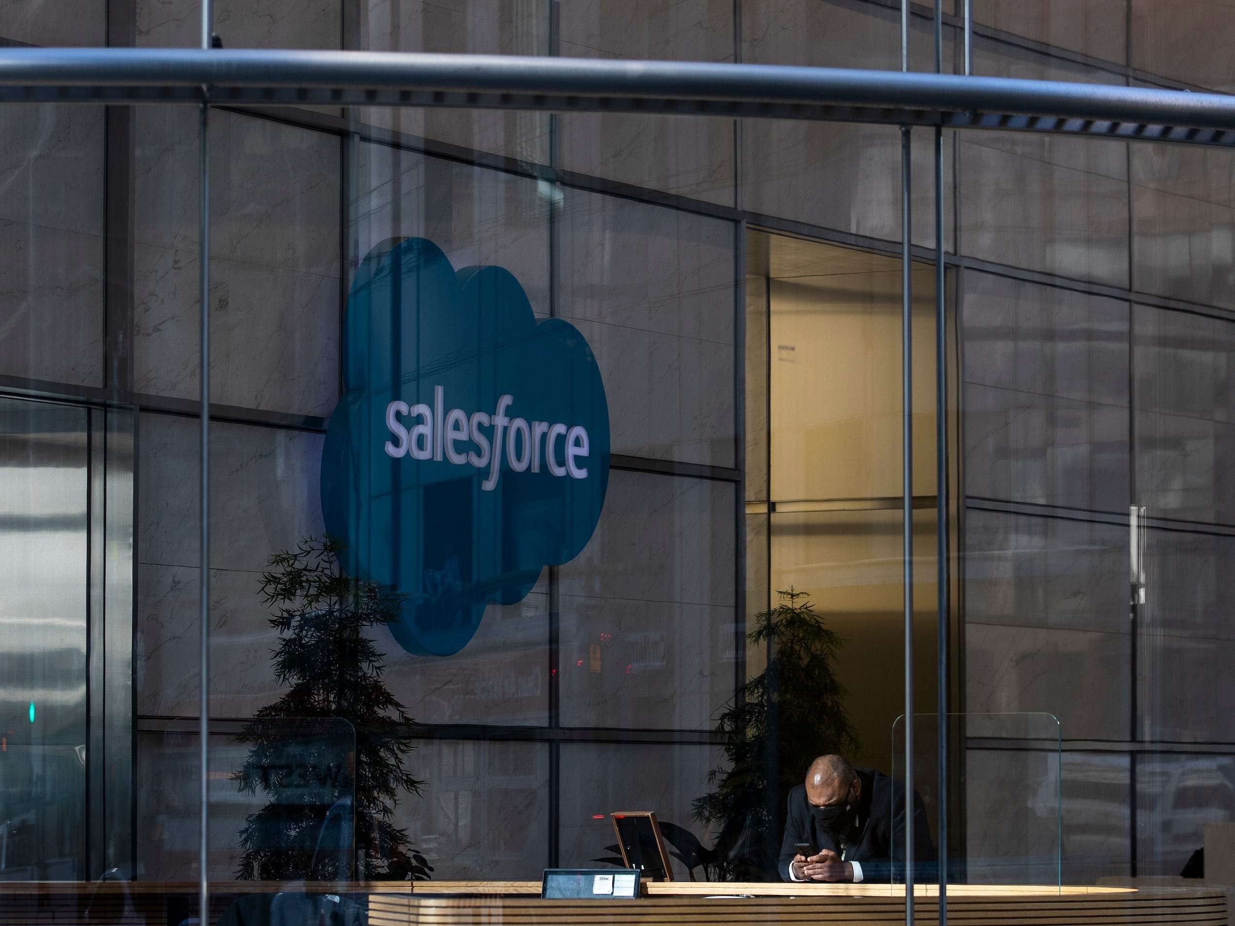 salesforce-says-the-9-to-5-workday-is-dead-and-will-provide-3-new