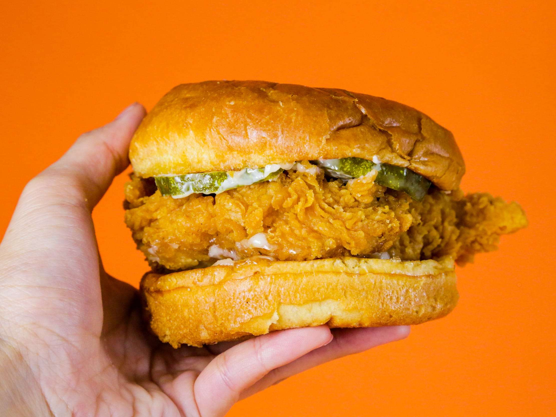 popeyes-takes-aim-at-mcdonald-s-new-chicken-sandwich-with-its-own-free